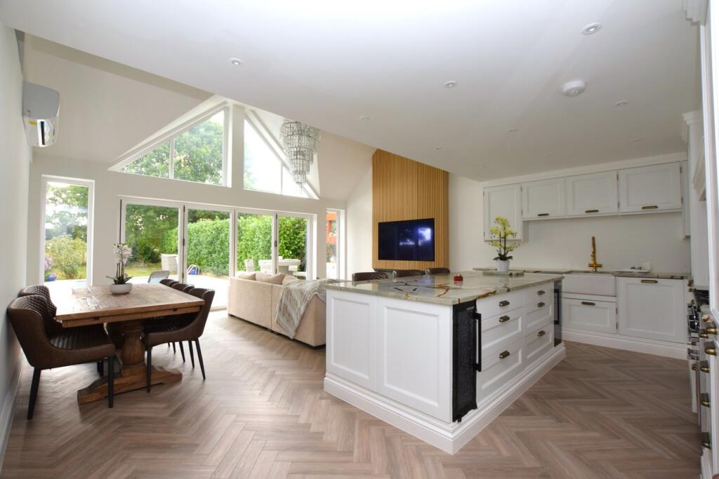 Additional image 17 of Park Lane, Ramsden Heath, Billericay, CM11