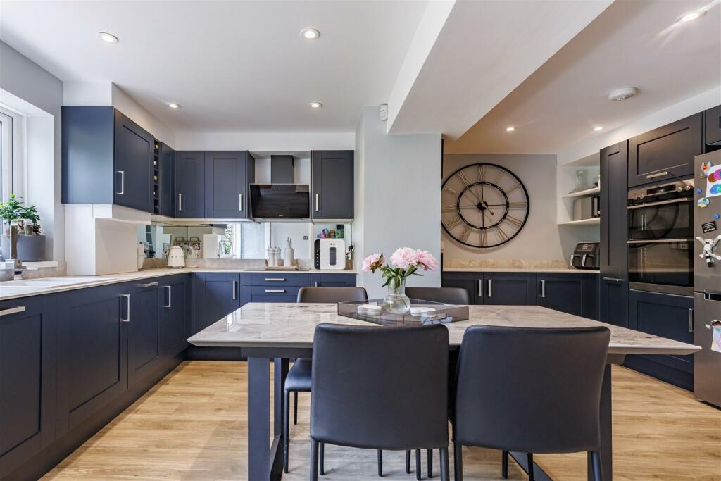 Additional image 26 of Beaconfield Way, Epping