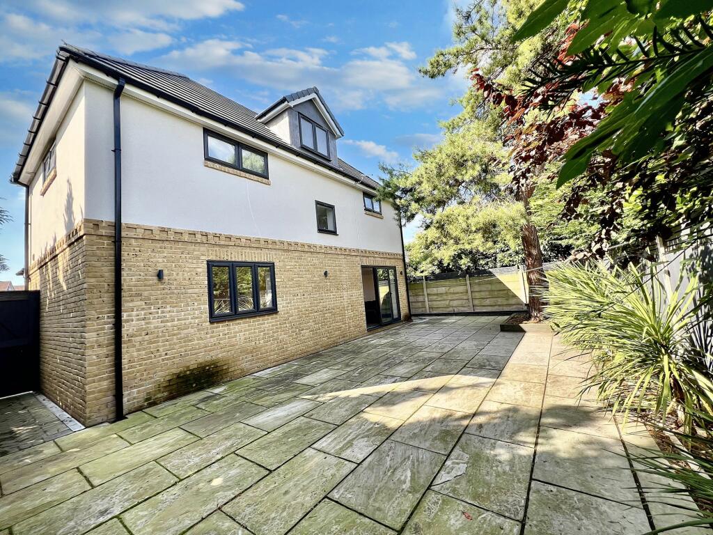 Additional image 20 of Kingsdown Avenue, South Croydon, CR2