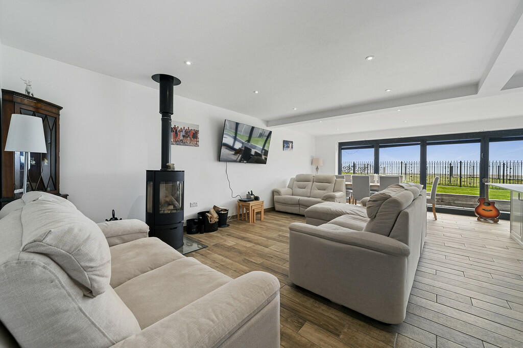 Additional image 27 of Point Clear Road, St Osyth