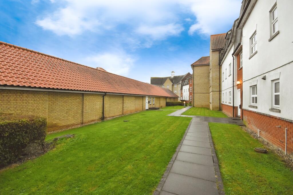Additional image 17 of Tallow Gate, South Woodham Ferrers, Chelmsford