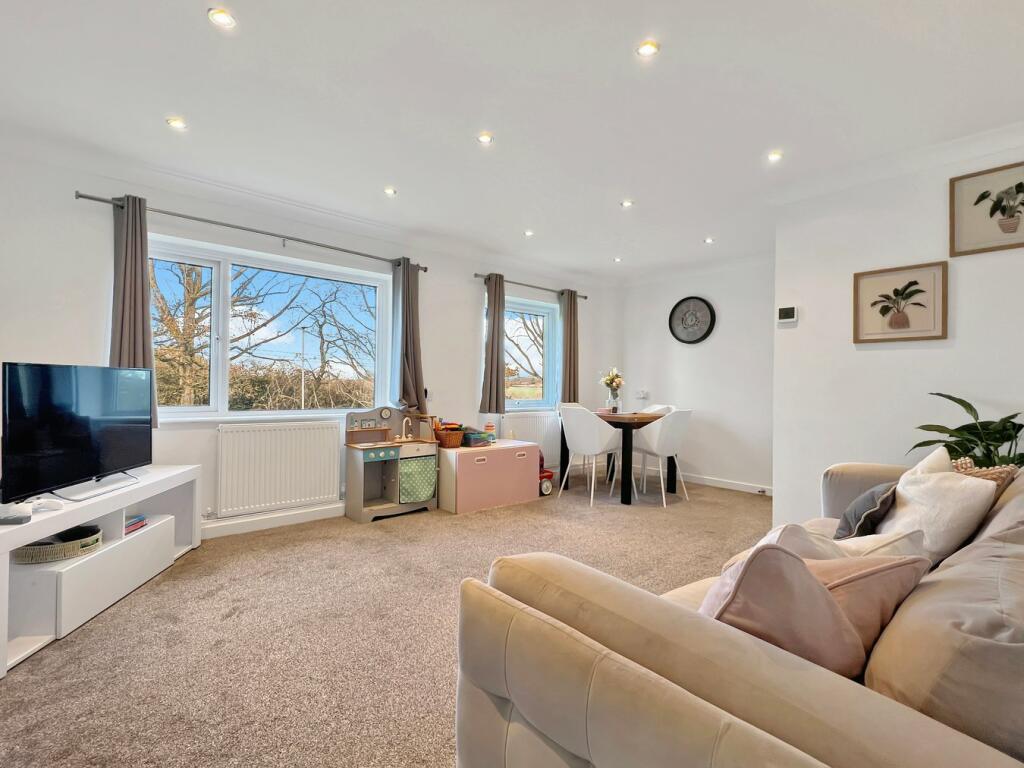 Additional image 2 of Deanery Hill, Braintree, CM7