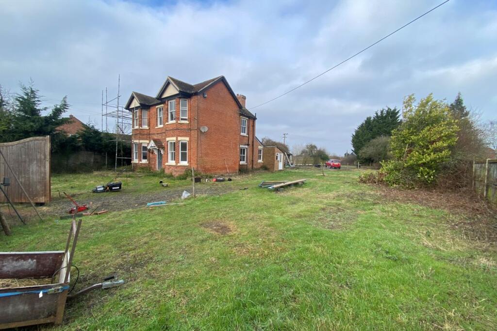 Additional image 23 of Wakes Colne Lodge, Lower Green, Wakes Colne, Colchester, Essex, CO6 2AZ