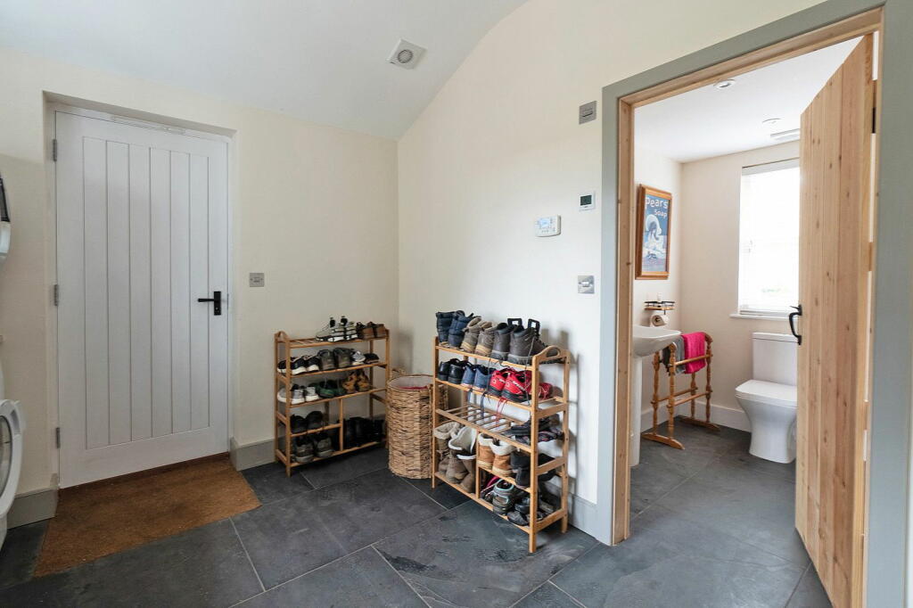 Additional image 35 of Wakes Hall, Wakes Hall Lane, Belchamp St Paul, Essex CO10 8LA