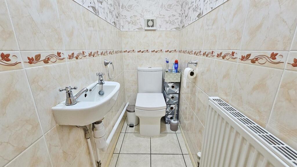 Additional image 19 of Laxton Grove, Great Holland