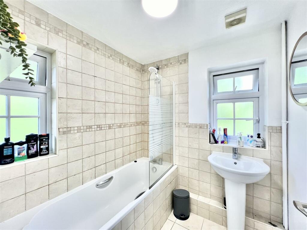 Additional image 18 of Lodge Road, Writtle, Chelmsford