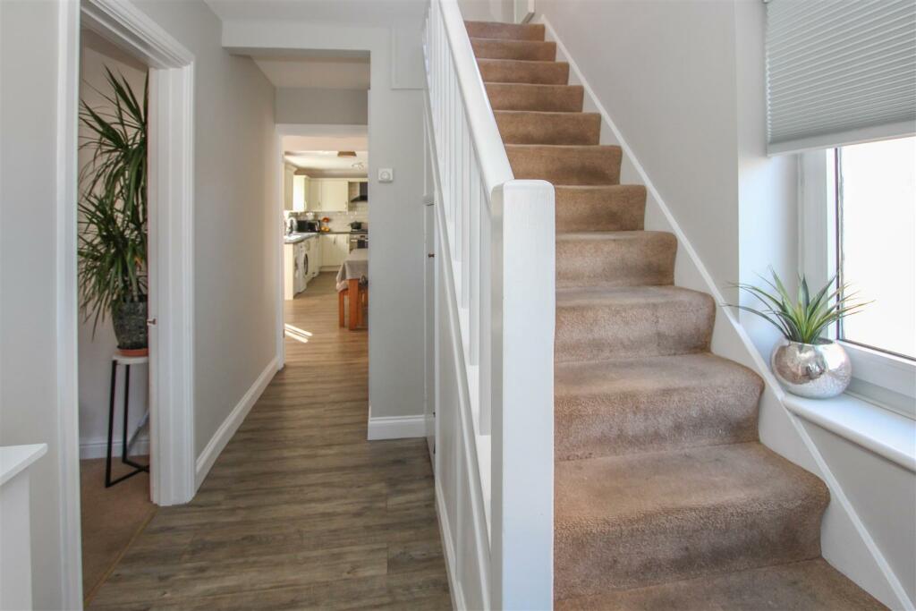 Additional image 5 of Cadogan Avenue, West Horndon, Brentwood