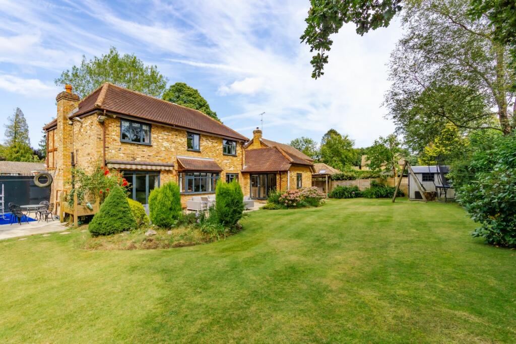 Additional image 26 of Birchwood Lane, Caterham, CR3