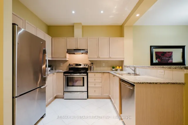 Additional image 11 of 1 Leaside Park Dr Unit 303