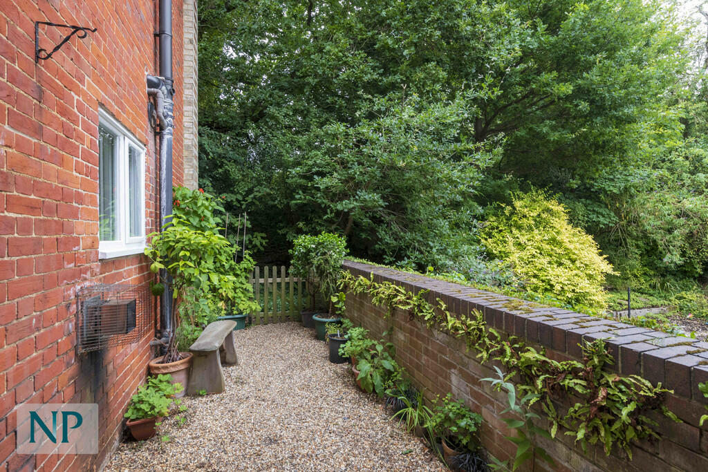 Additional image 18 of Maltings Close, Bures Hamlet