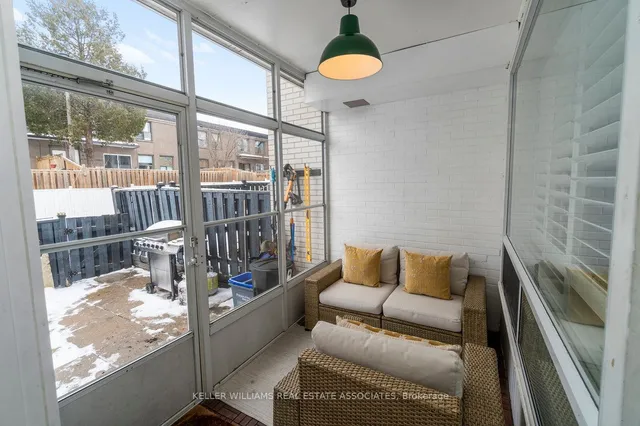 Additional image 4 of 61 Ardglen Dr Unit 5