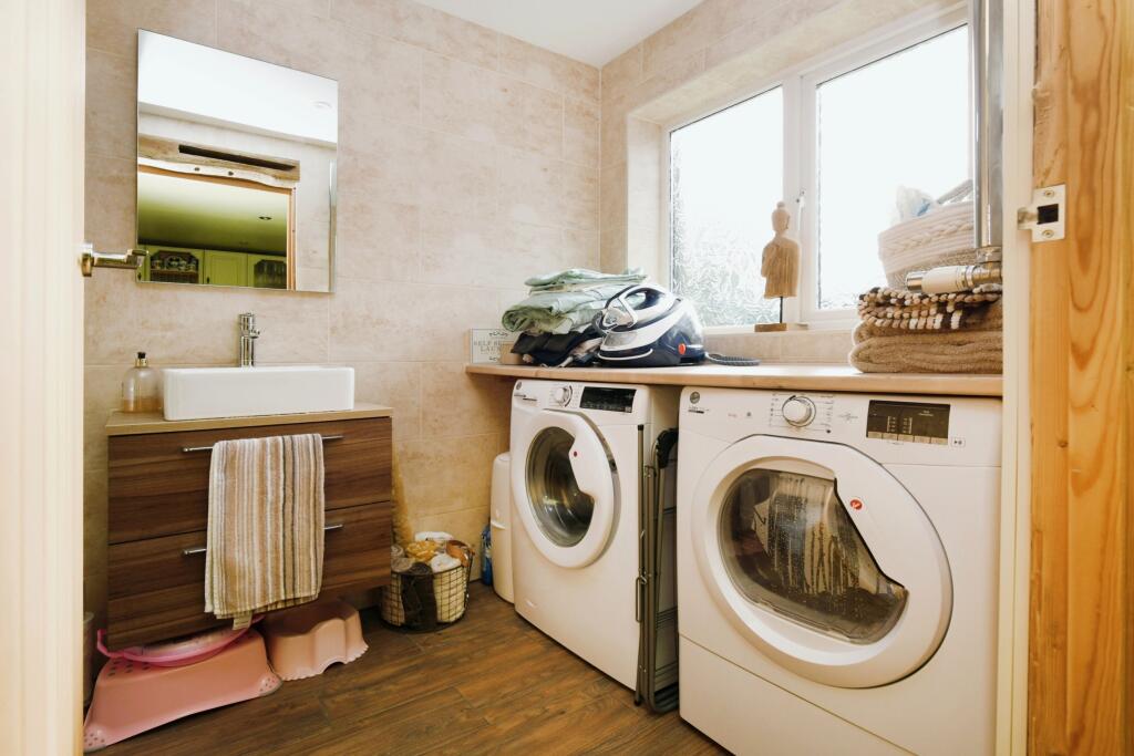 Additional image 15 of Blackmore Road, Doddinghurst, Brentwood, Essex, CM15