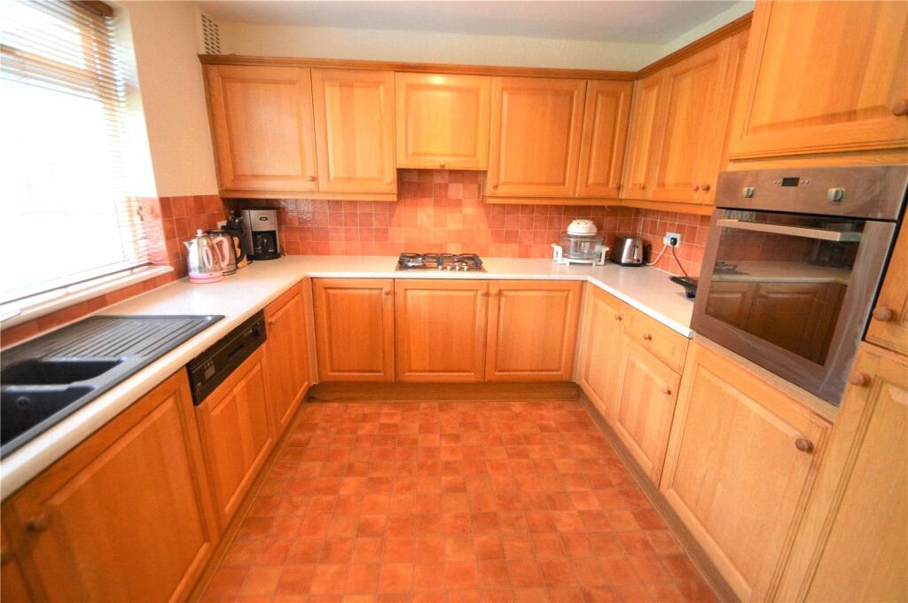 Additional image 14 of Hyrstdene, 1 Waldronhyrst Road, South Croydon, CR2