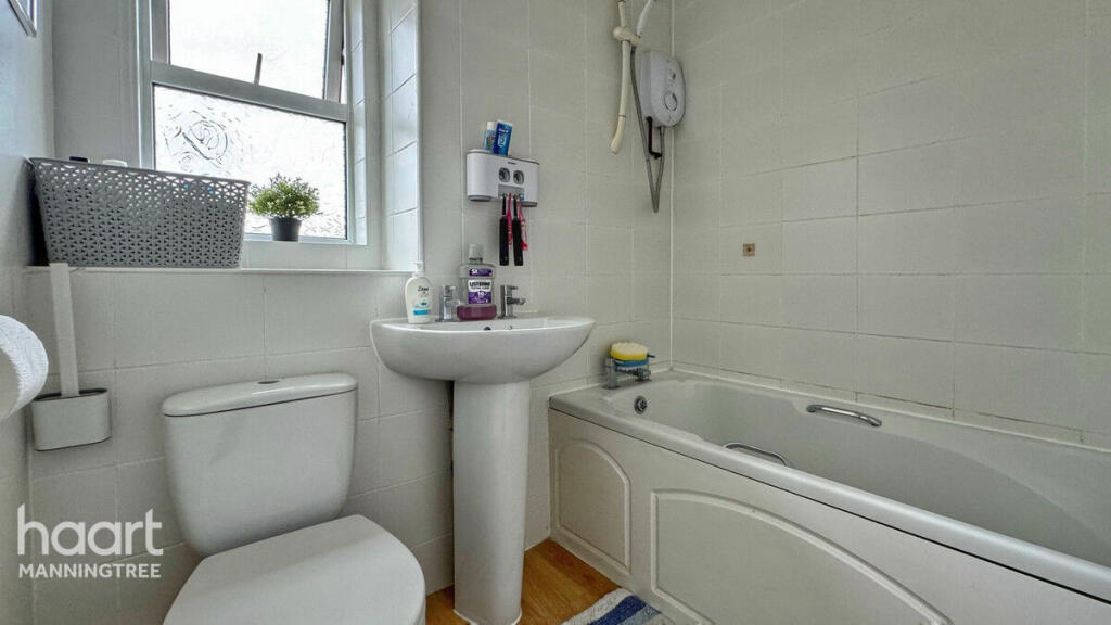 Additional image 9 of Nash Close, Manningtree