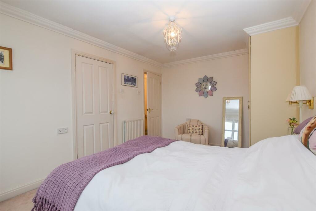 Additional image 15 of Neston Road, Willaston, Neston