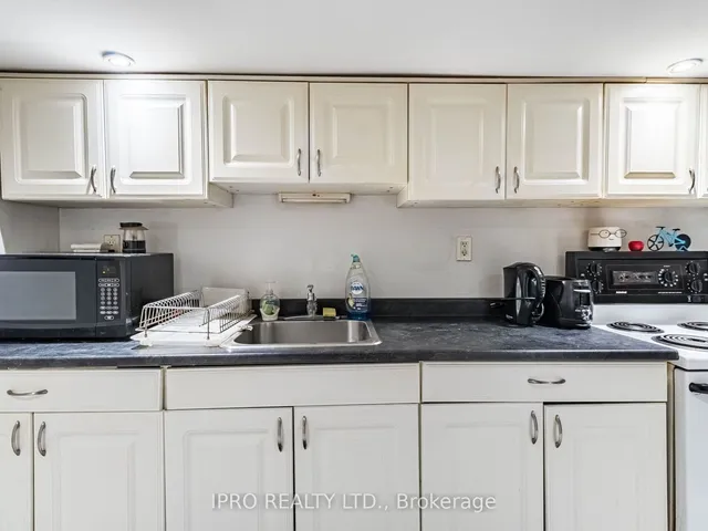 Additional image 30 of 24 Mosley St