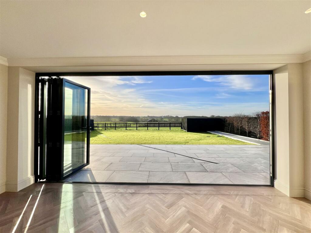 Additional image 4 of Ingatestone Road, Stock