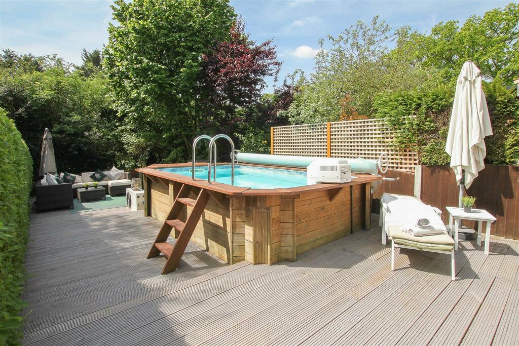 Additional image 23 of Mores Lane, Bentley, Brentwood