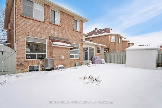 Additional image 39 of 8 Upshall Dr