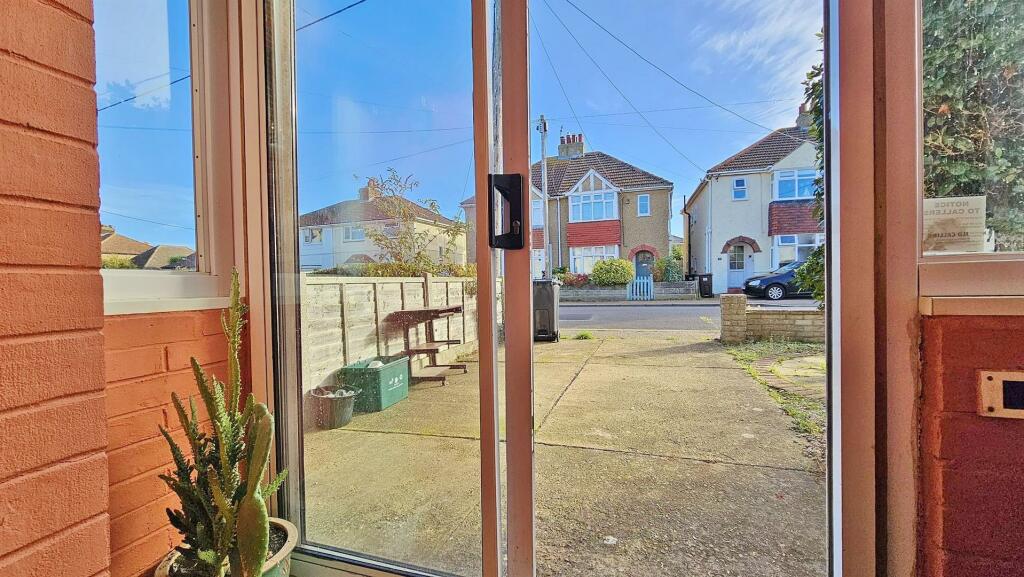 Additional image 4 of Woodberry Way, Walton On The Naze