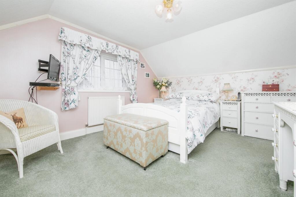 Additional image 12 of The Drive, Dovercourt, Harwich