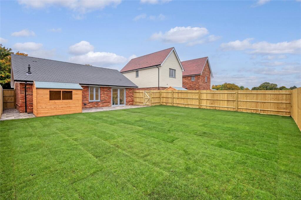 Additional image 3 of Foxglove Place, Watch House Green, Felsted, Dunmow, CM6