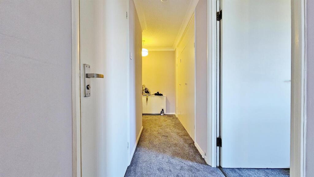 Additional image 6 of North Street, Walton On The Naze