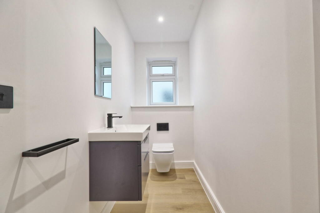 Additional image 14 of Thistley Green Road, Braintree, Essex, CM7 9SE