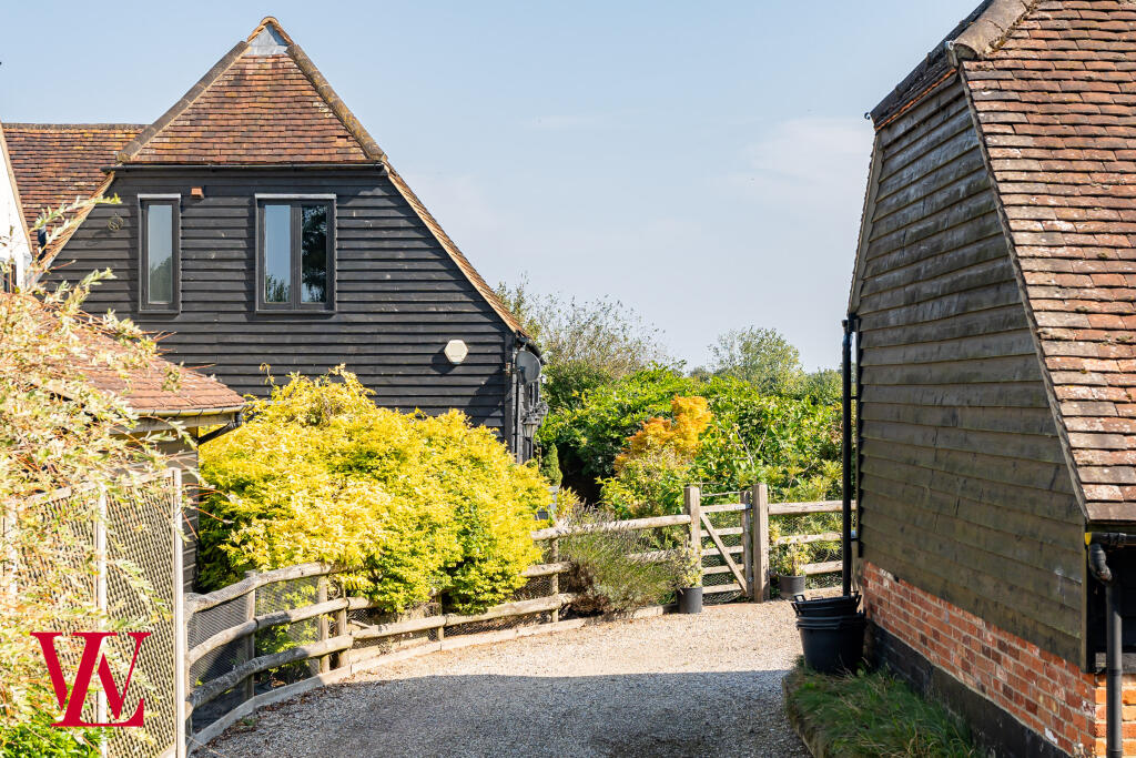 Additional image 34 of Bridge Barn, Folly Farm, Stortford Road, Dunmow, Essex