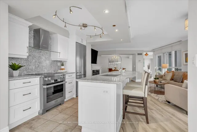 Additional image 16 of 3 Marine Parade Dr Unit 2005