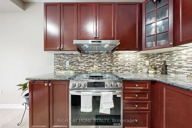 Additional image 11 of 16 Sculptor St