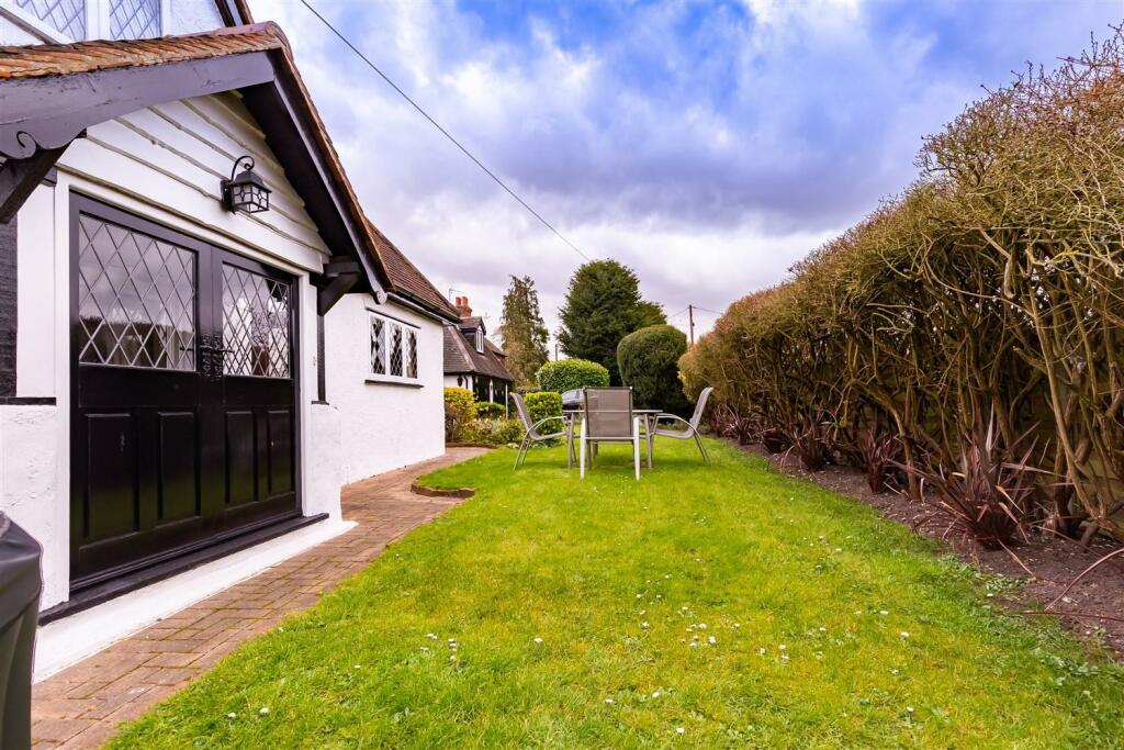 Additional image 24 of Duck Lane, Thornwood Common