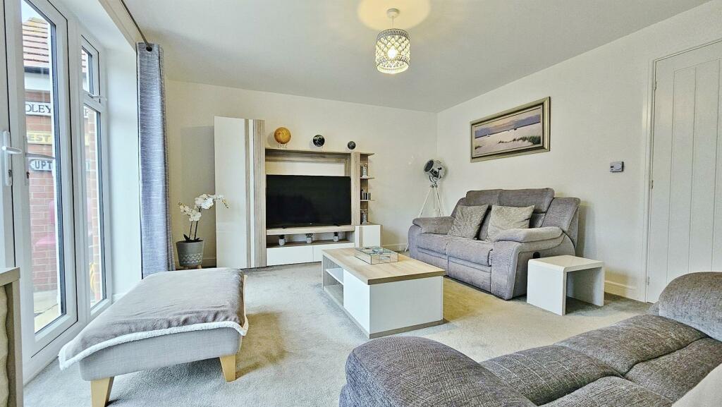 Additional image 9 of Secret Waters, Walton On The Naze