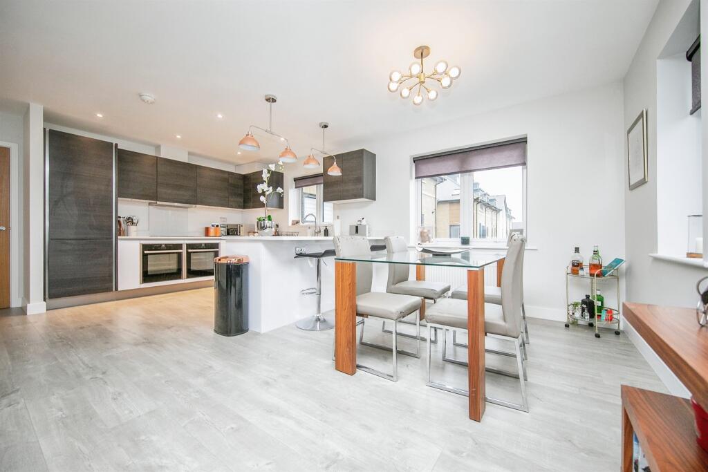 Additional image 3 of Clarendon Way, Colchester