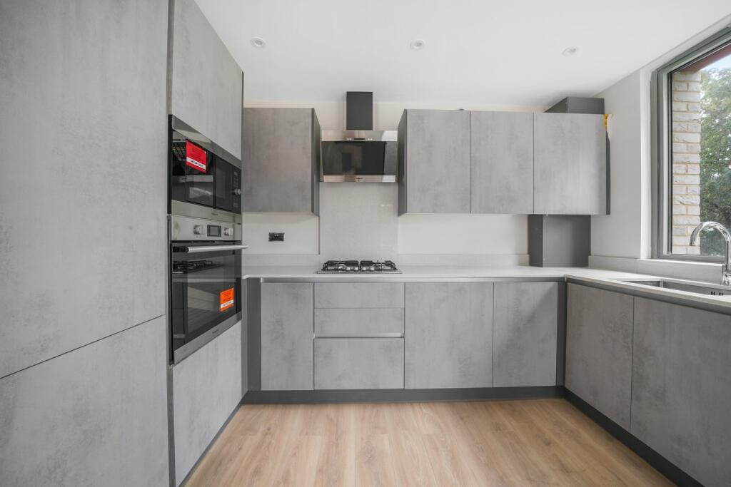 Additional image 8 of Selsdon Road, South Croydon, Surrey, CR2