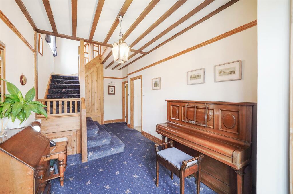 Additional image 35 of Carlyle Road, Croydon