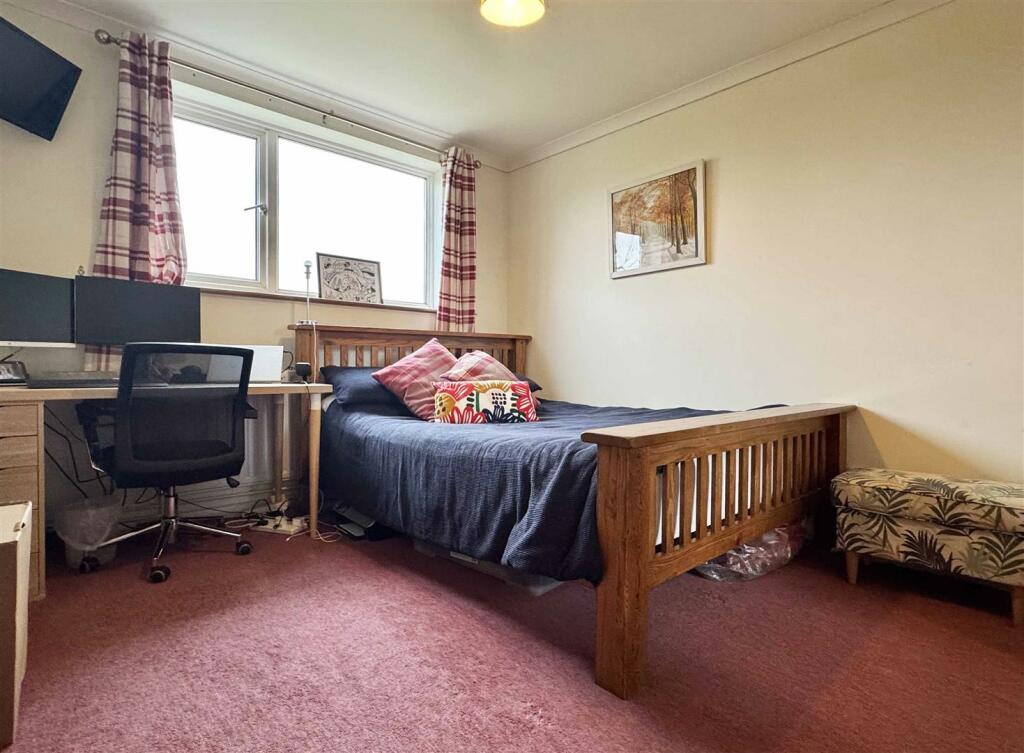 Additional image 18 of Ranks Green, Fairstead, Chelmsford