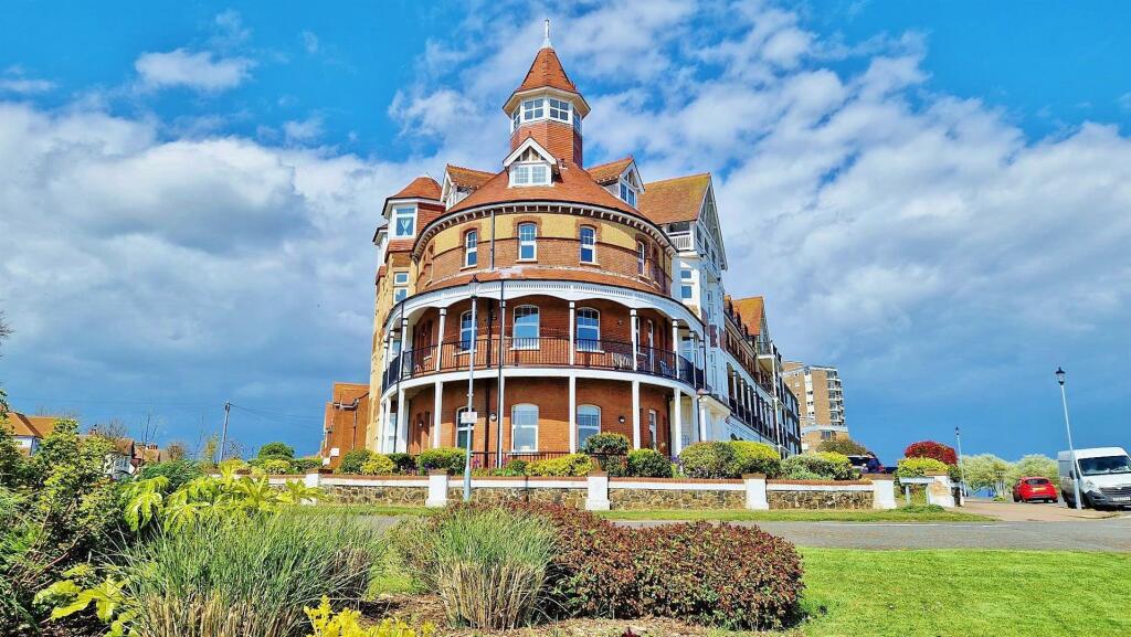 Additional image 33 of The Grand, The Esplanade, Frinton-On-Sea