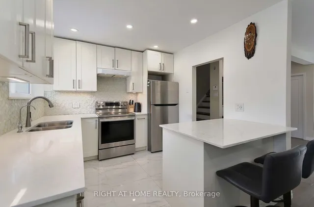 Additional image 13 of 34 Tandridge Cres Unit 888