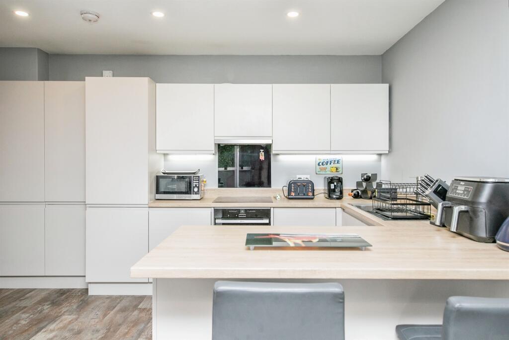 Additional image 8 of Bergholt Road, Colchester