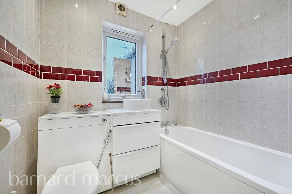 Additional image 13 of Sunnymead Avenue, Mitcham