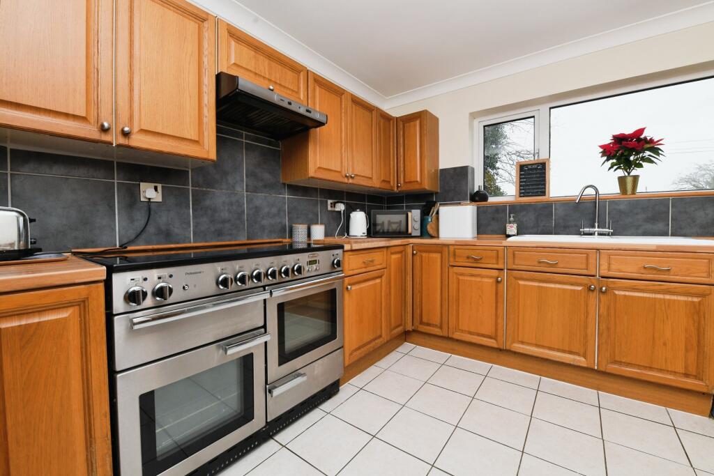 Additional image 3 of The Leas, Burnham-on-Crouch, Essex, CM0