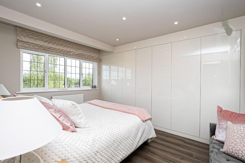 Additional image 16 of Dukes Avenue, Theydon Bois, Epping