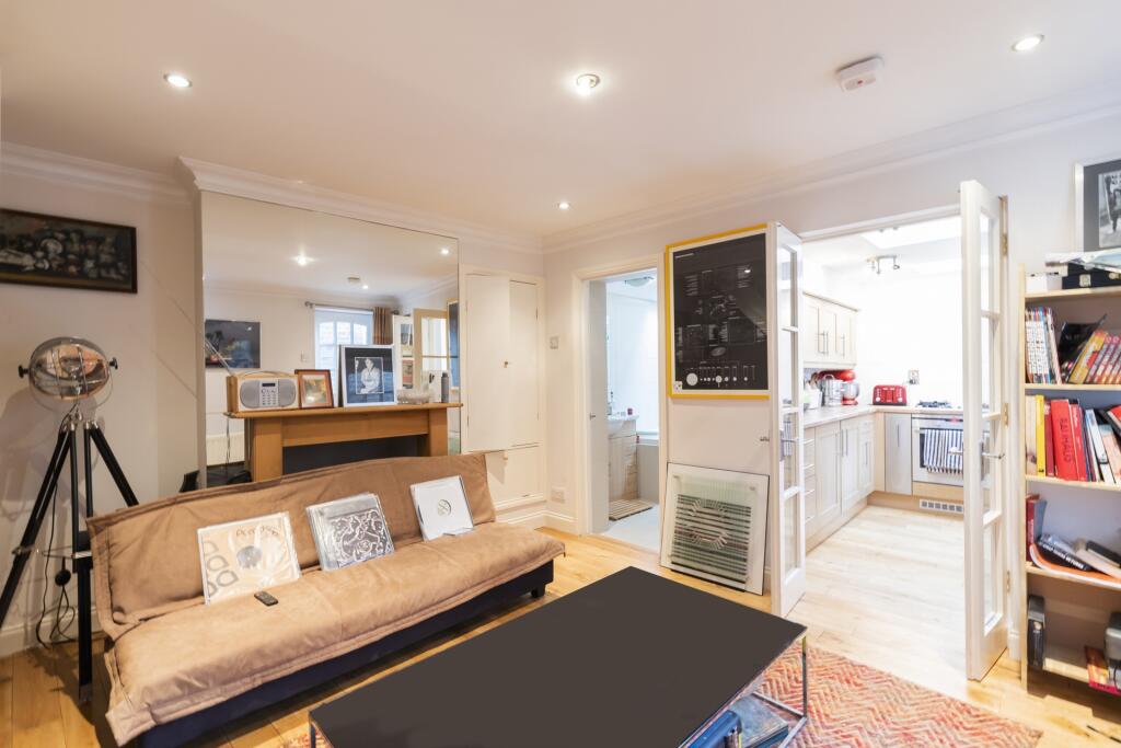 Additional image 4 of Hemnall Street, Epping, CM16