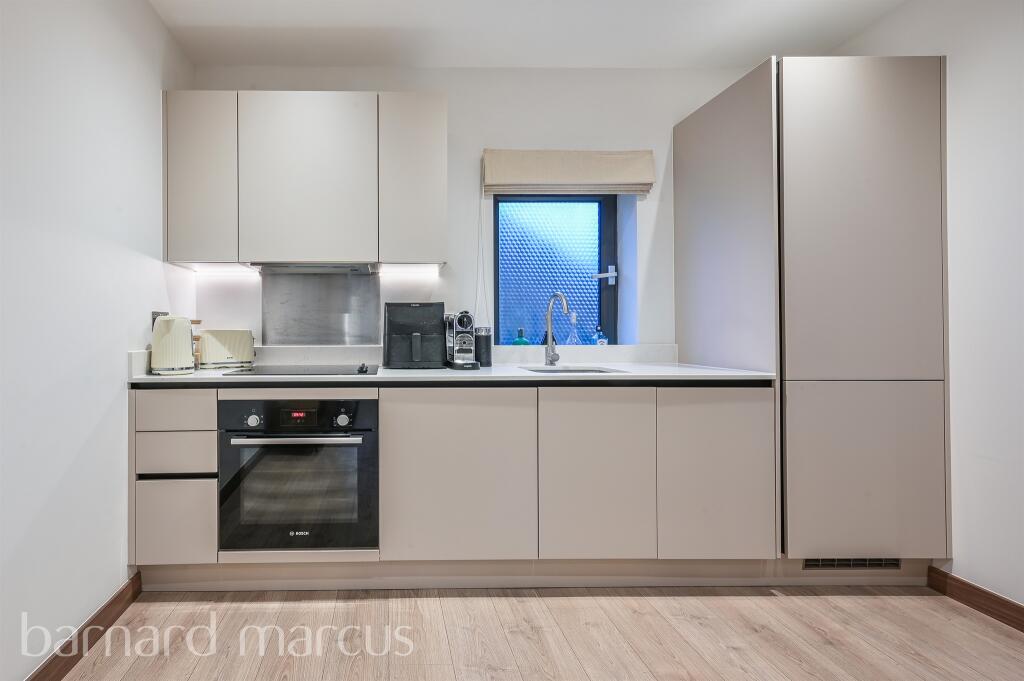 Additional image 11 of Croydon Road, Caterham