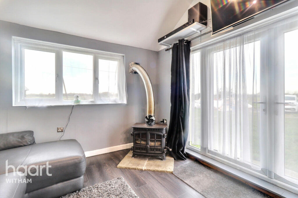 Additional image 16 of Weaversfield, Silver End