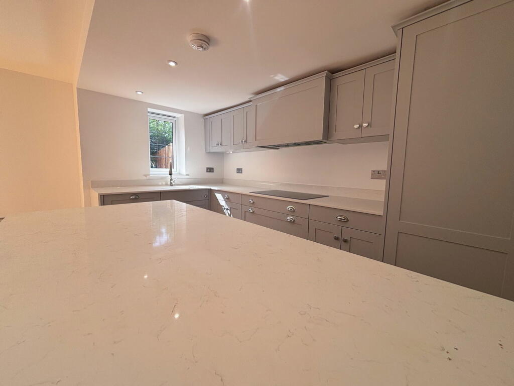 Additional image 9 of The Sheas, 41 Shenfield Road