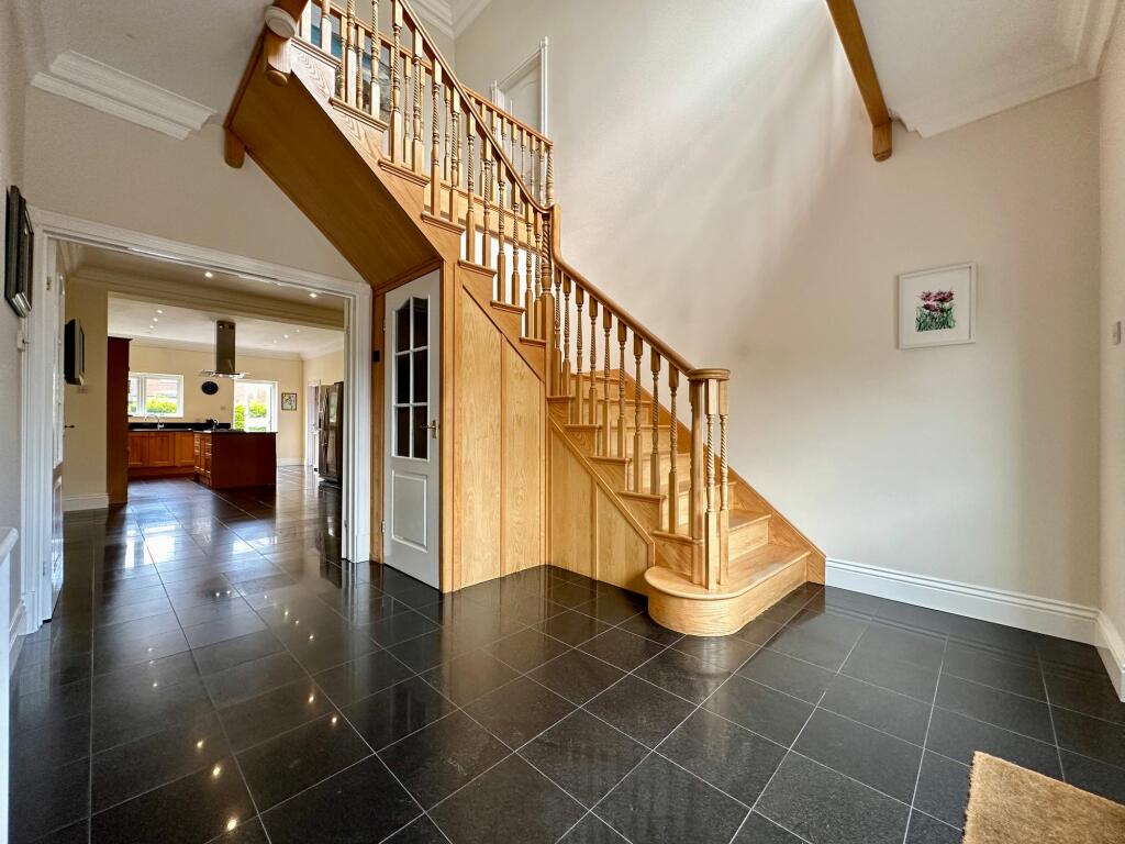 Additional image 27 of Noak Hill Road, Billericay, CM12