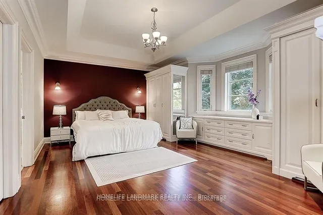 Additional image 19 of 34 Moccasin Tr