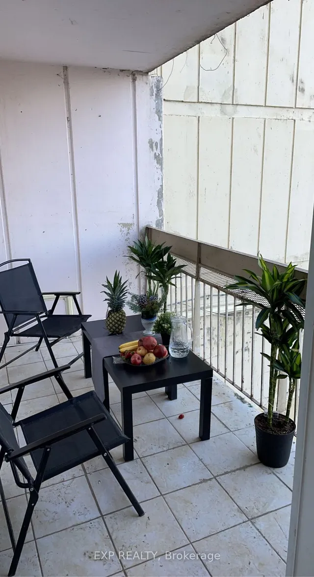 Additional image 20 of 4673 Jane St Unit 318